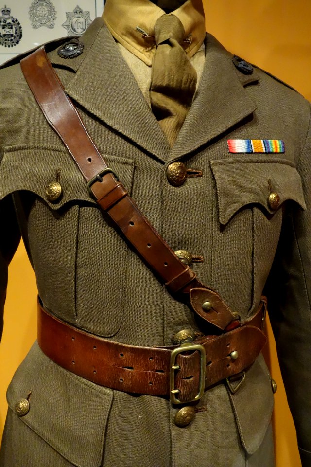 Service Dress, Captain Noel Farrow, Canadian Expeditionary Force, 1917 - Glenbow Museum - DSC00669