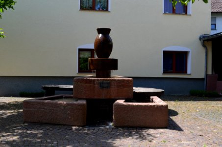 Seulberg, Töpferbrunnen