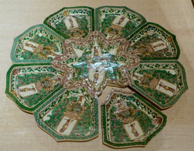 Set of dishes with the arms of Johannes Camphuys, China, Jingdezhen, 1671-1690 AD, porcelain - Peabody Essex Museum - DSC07690