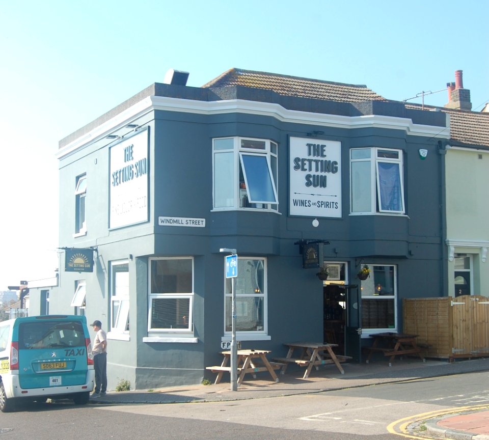 Setting Sun pub, Windmill Street-Albion Hill, Brighton (August 2019) (2)