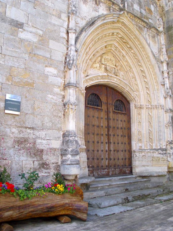 Santa Cruz de Campezo - Iglesia de la Asunción de Nuestra Señora, portada principal 1