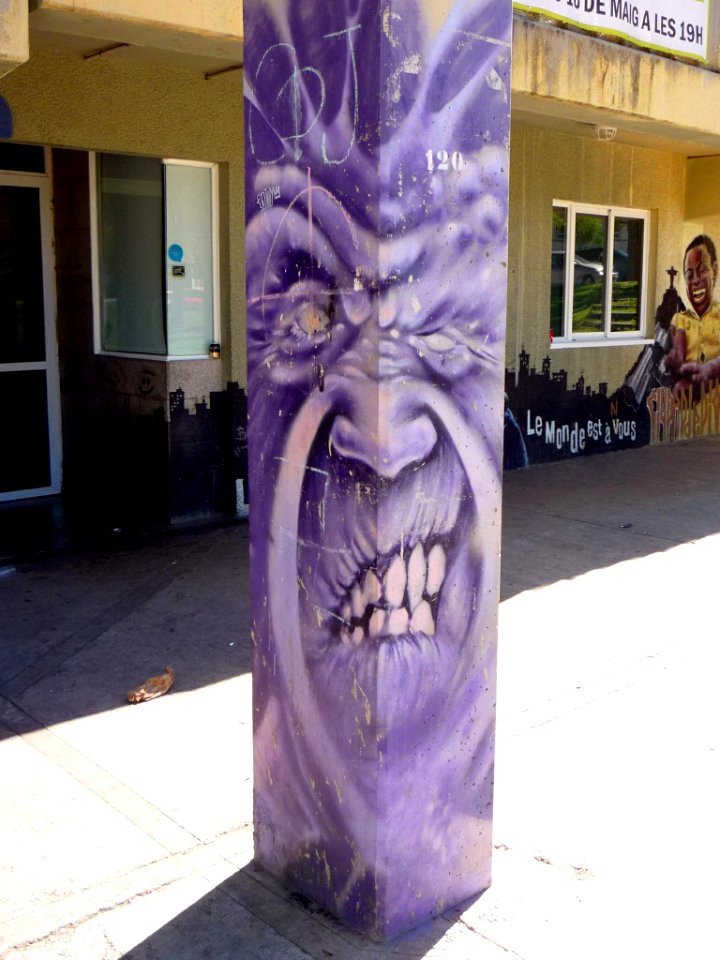 Sant Just Desvern - graffiti 09