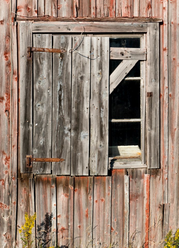 Shack window in Lahälla