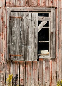 Shack window in Lahälla