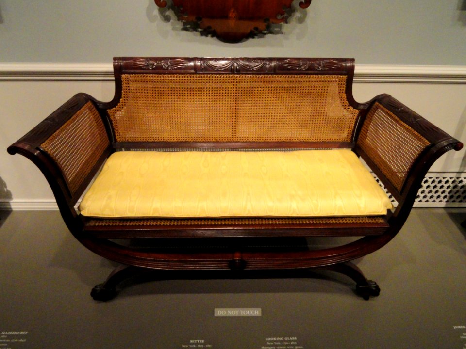 Settee, New York, 1805-1815, mahogany - National Gallery of Art, Washington - DSC08785