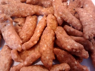 Sesame sticks