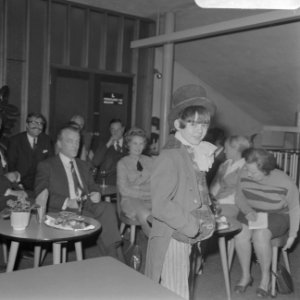 Serie. Jack Wild (Dodger in film Oliver) tijdens persconferentie in bioscoop D, Bestanddeelnr 921-8847