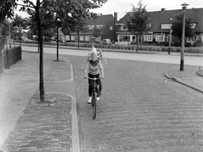 Serie Aty Voorbij (zwemkampioene), Bestanddeelnr 907-2459