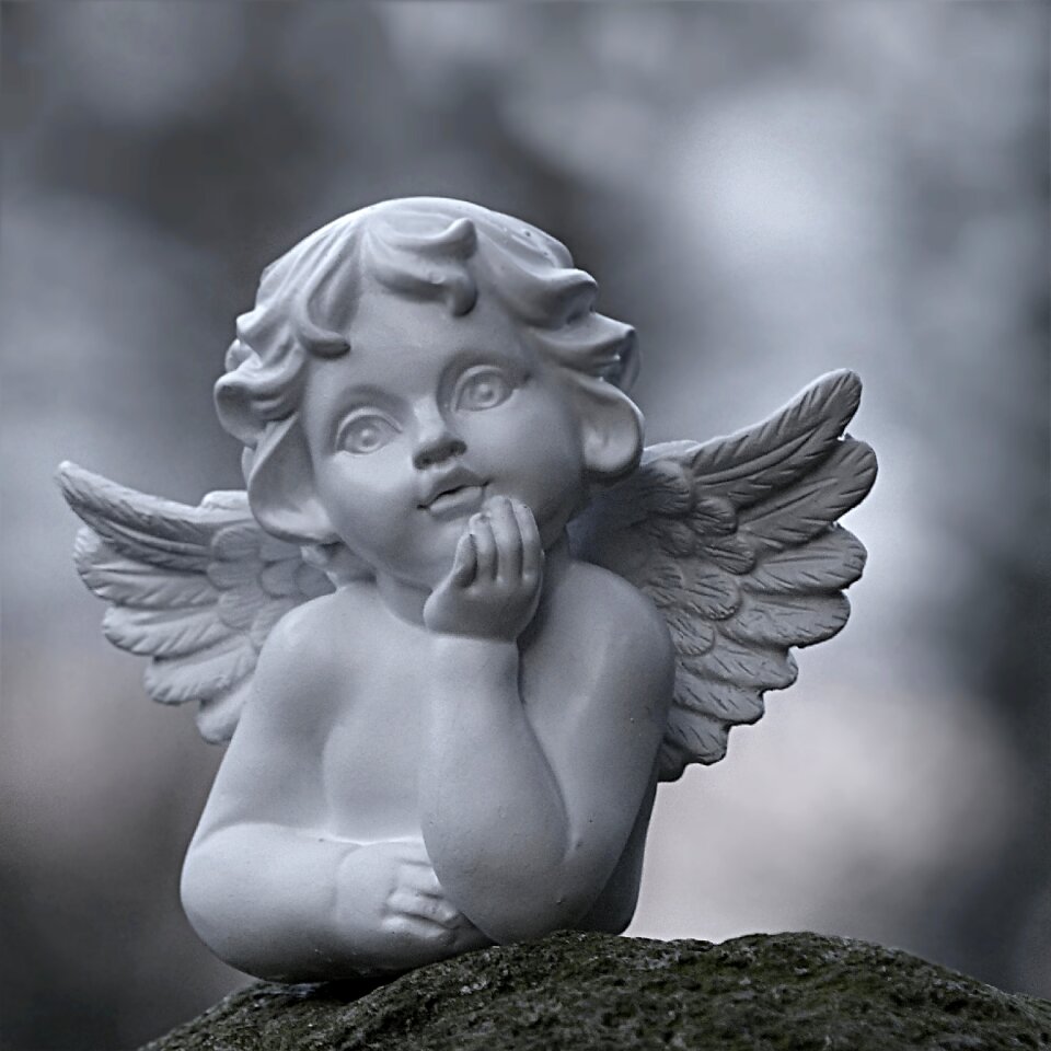 Figure deco cemetery