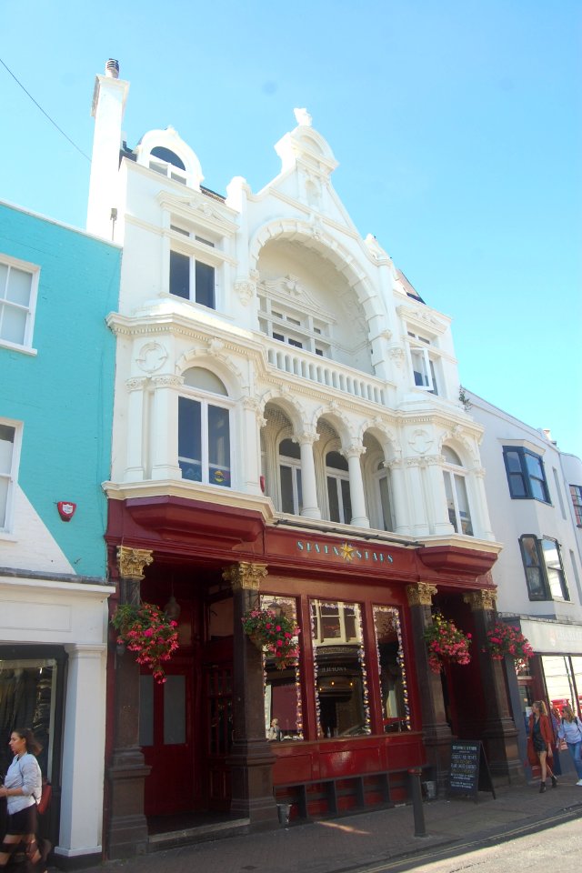 Seven Stars Inn, 27 Ship Street, Brighton (NHLE Code 1380936) (September 2019) (1)