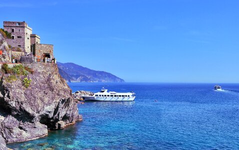 Italy sea rock photo