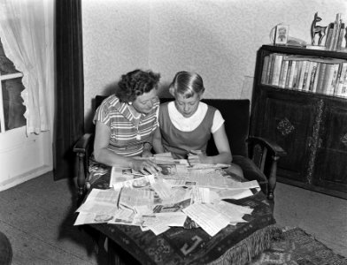 Serie Aty Voorbij (zwemkampioene), Bestanddeelnr 907-2463