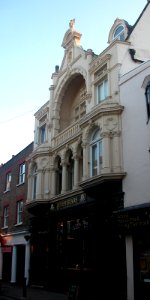 Seven Stars Inn, 27 Ship Street, Brighton (NHLE Code 1380936) (August 2010) (2)