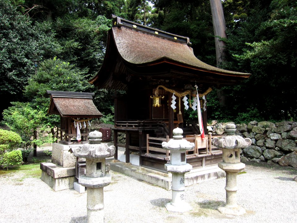 Sannomiya-jinja and Tenjingu-jinja (Mikami-jinja)