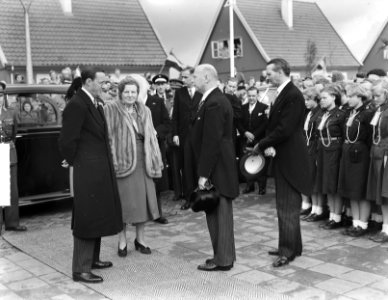 Serie Bezoek van koningin Juliana en prins Bernhard aan Friesland, Bestanddeelnr 904-2124