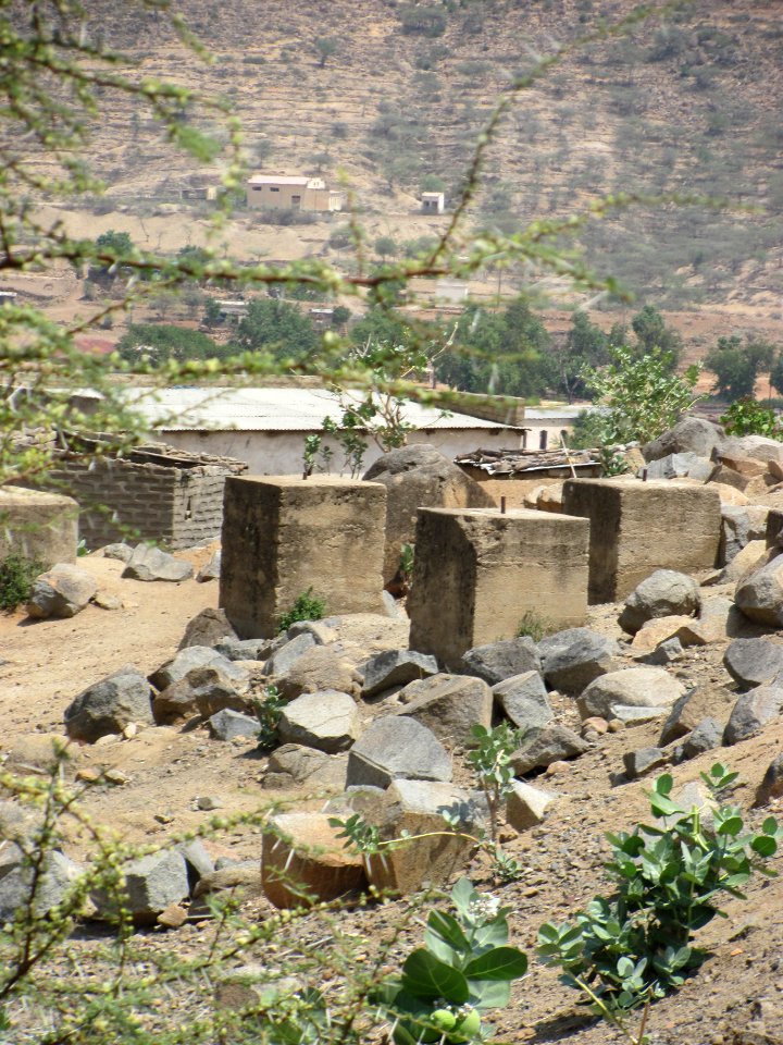 Seilbahnfundamente Ghinda