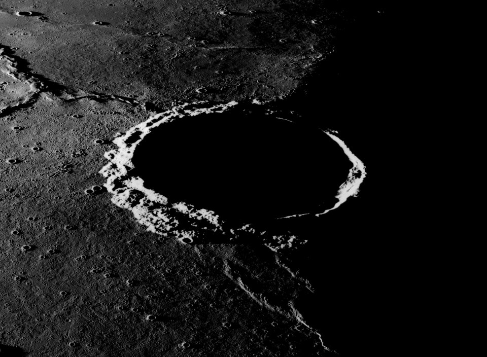 Seleucus crater AS15-M-2621