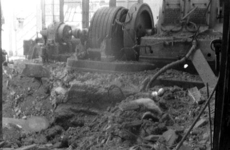 Semarang Alvorens aan de haal te gaan, slaagde de TRI erin, de grote suikerfabr, Bestanddeelnr 1662