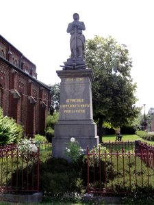Sepmeries (Nord,Fr) monument aux morts