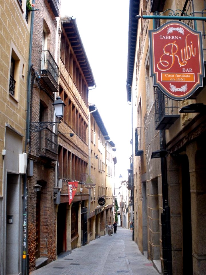 Segovia - Calle Escuderos 1