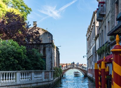 Canal bridge travel