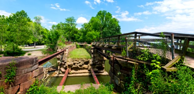 Seneca Aqueduct looking downstream