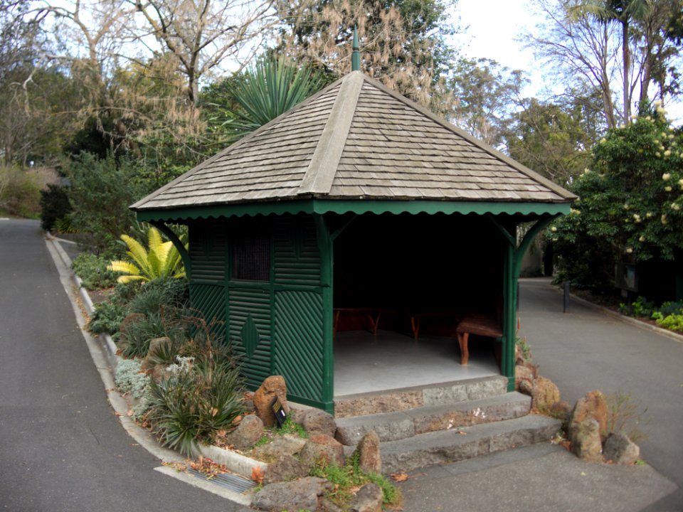 Separation Tree Rest House exterior 20180726-018