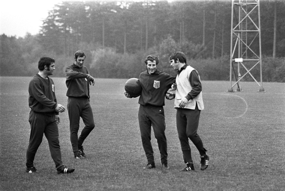 Selectie voor Nederlands elftal traint in KNVB-centrum, Zeist voor wedstrijd teg, Bestanddeelnr 923-9025