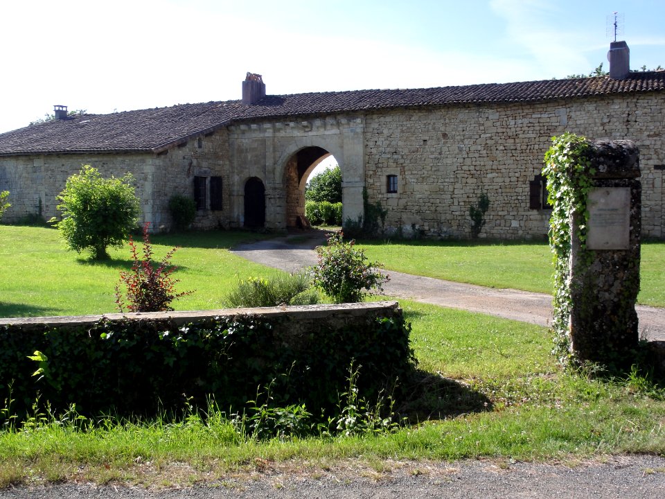 Sepvret (Deux-Sèvres) Chateau, le porche