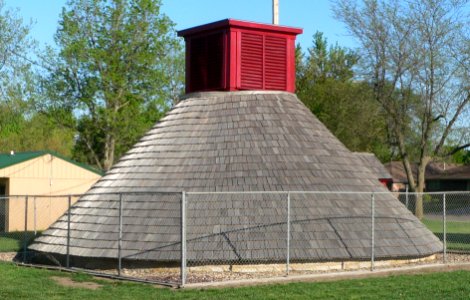 Seneca, Kansas hand-dug well from NW 1