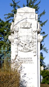 Semmelweis-Frauenklinik 03