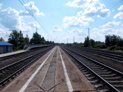 Semibratovo train station 007
