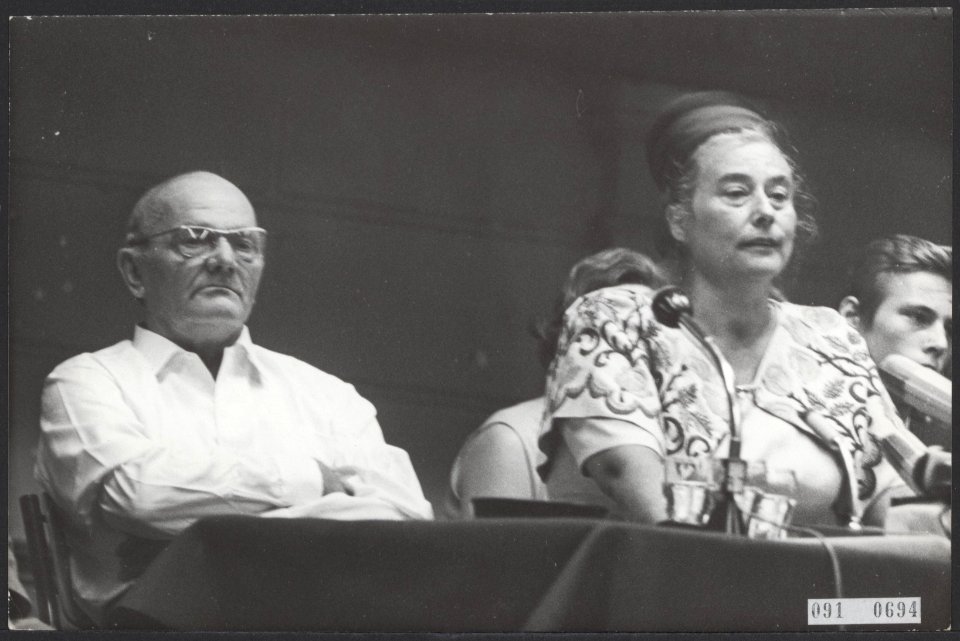 Sekteleider en prediker Lou de Palingboer (Louwrens Voorthuijzen) in Frascati te, Bestanddeelnr 091-0694