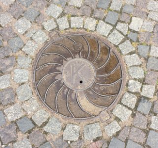 Schachtdeckel Sankt Petersburg - Haseninsel 3