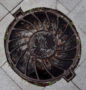Schachtdeckel Jaroslawl-2