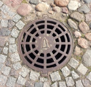Schachtdeckel Sankt Petersburg - Haseninsel 1