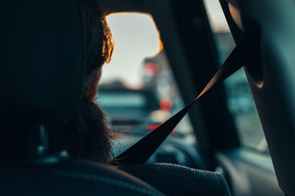 Backseat seatbelt automobile photo