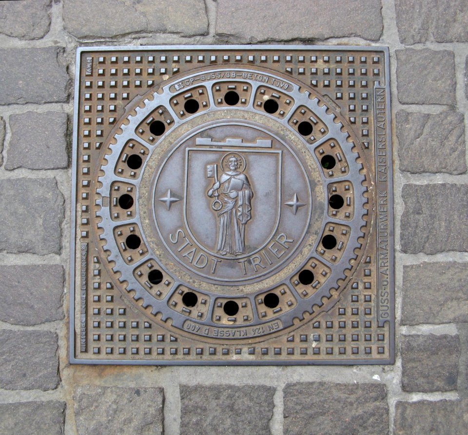 Schachtdeckel Trier 20110610