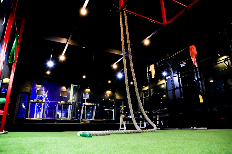 Exercise tether pitti