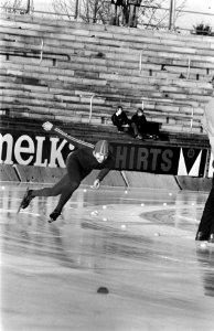 Schaatswedstrijden IJsselcup no 13 Peter van der Kant no 14 Piet Kleine , n, Bestanddeelnr 928-2795