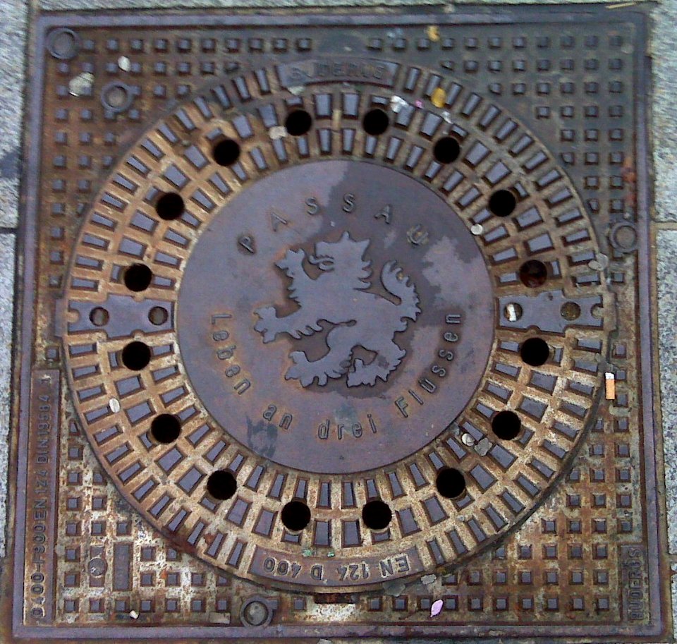 Schachtdeckel Passau 20090914