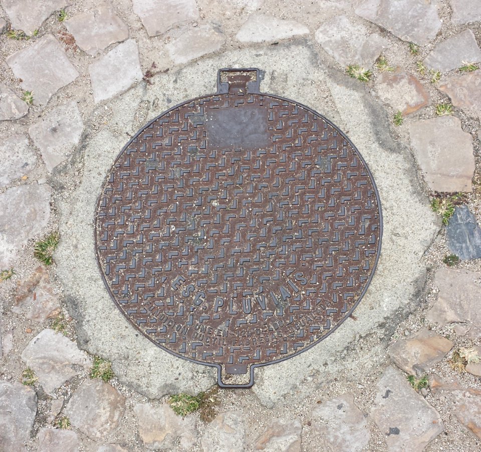 Schachtdeckel Sintra