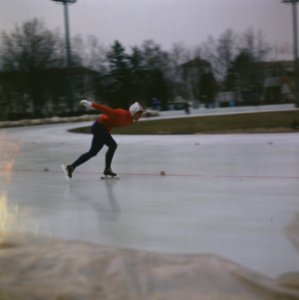 Schaatswedstrijden tijdens de Olympische Winterspelen in Grenoble. Elly van den , Bestanddeelnr 254-8025