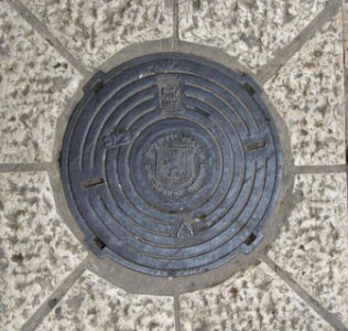Schachtdeckel Jerusalem 20120331b