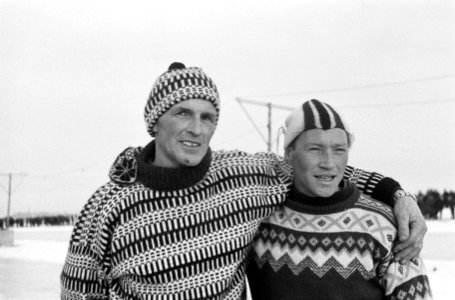 Schaatsen Ter Aar, Reinier Paping (rechts) en Jan Uitham, Bestanddeelnr 914-7366