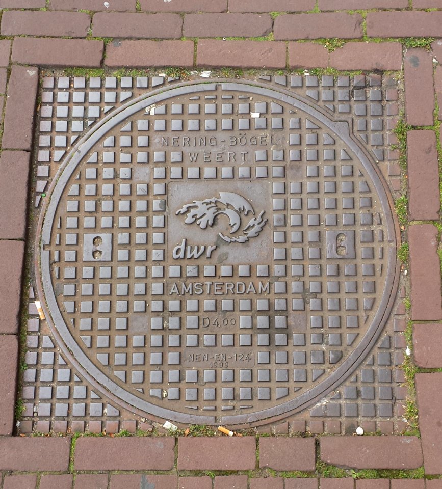 Schachtdeckel Amsterdam 20140905 171741 Waterlooplein