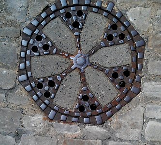 Schachtdeckel Bamberg 2013-06-21 b