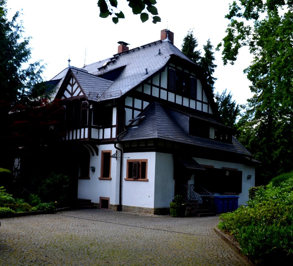 Schönberg, Zeilstraße 1