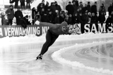 Schaatswedstrijd Nederland tegen Noorwegen in Heerenveen. Nummer 7 Willy Guttorm, Bestanddeelnr 923-0975
