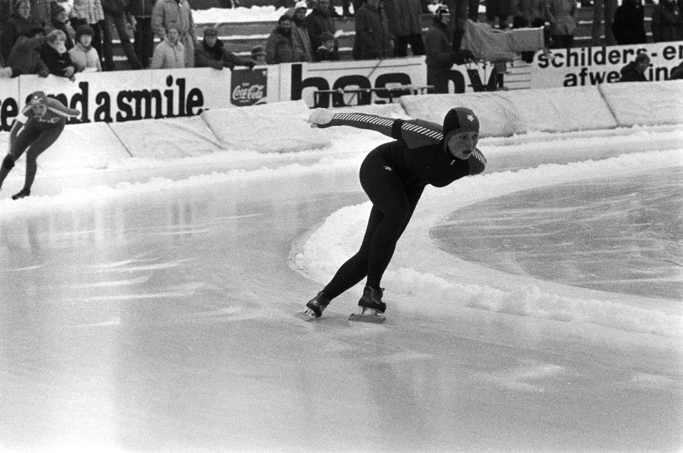 Schaatsinterland Nederland tegen Noorwegen in Groningen. Ria Visser in actie., Bestanddeelnr 931-8742